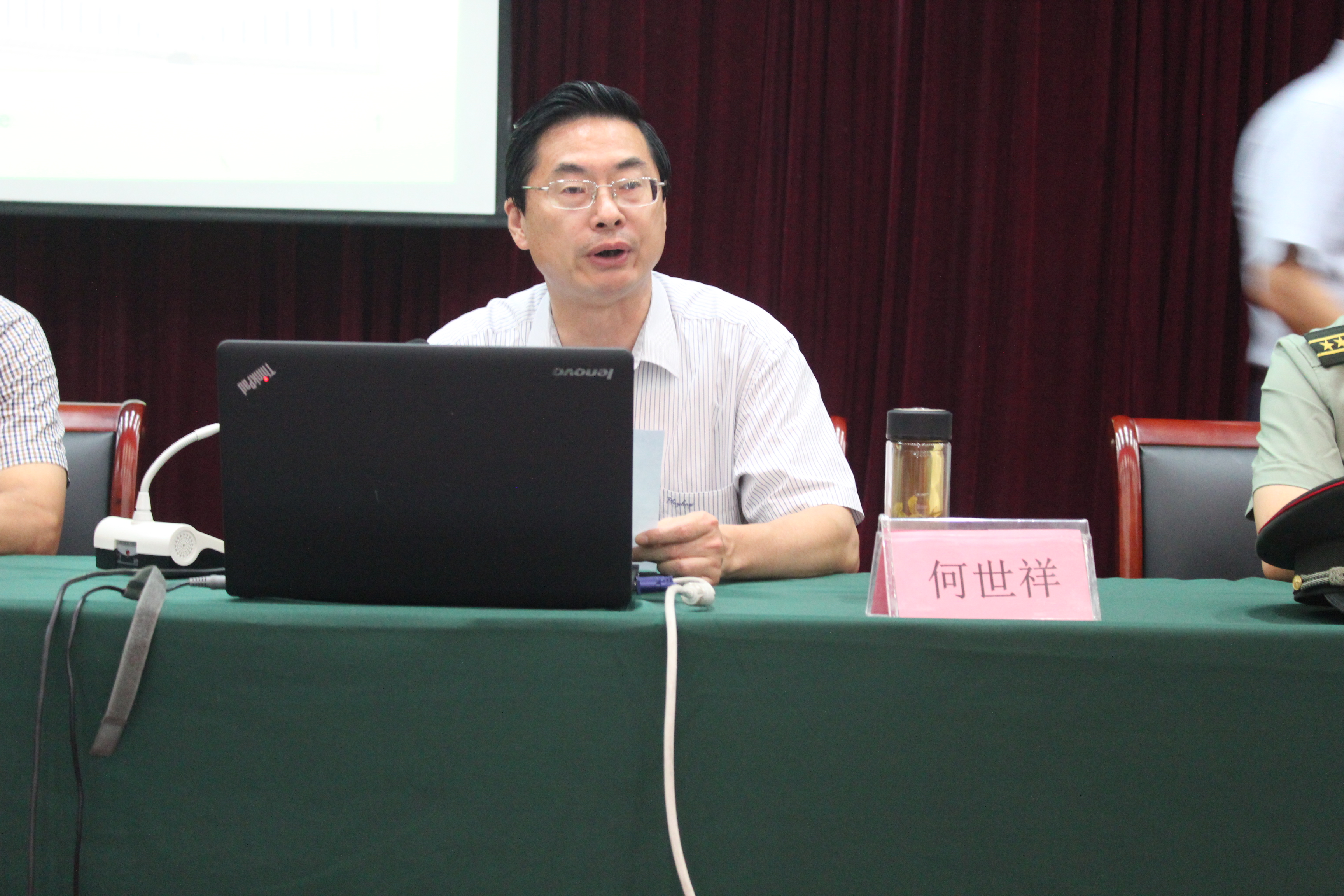 我校隆重召開2015年軍訓(xùn)動員大會