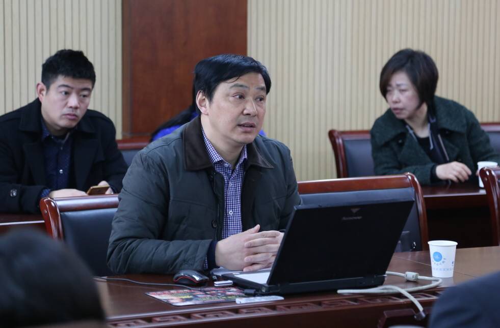 市直學(xué)校英語教研會議在我校舉行
